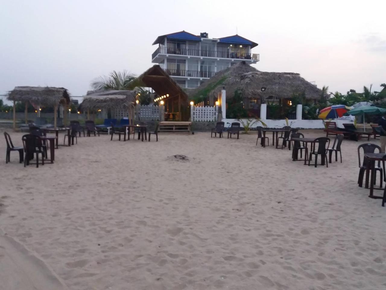 Elegant Green Beach Resort Trincomalee Bagian luar foto