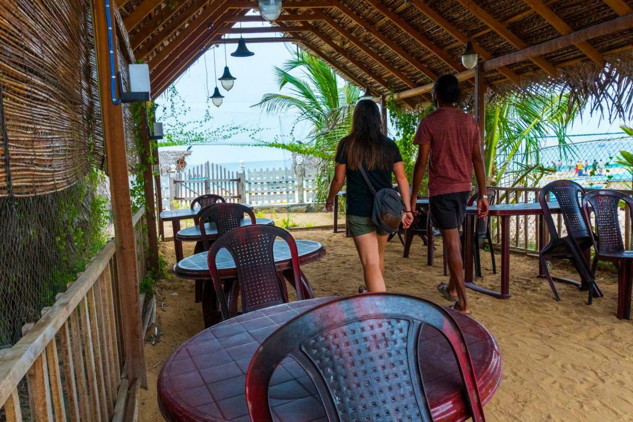 Elegant Green Beach Resort Trincomalee Bagian luar foto